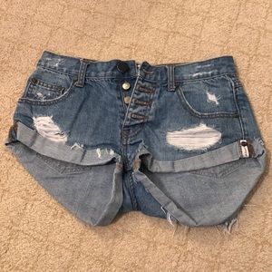 ONE TEASPOON size 24